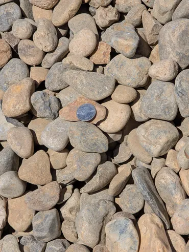 1"-1.5" River Rock for rockery in Fresno